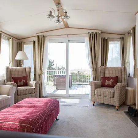 The Lakes Rookley Exterior photo Interior of a static