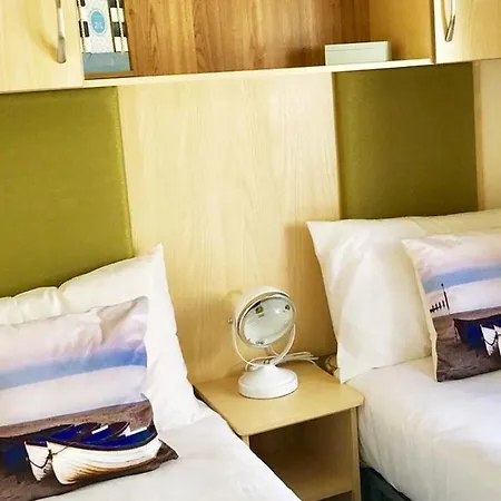 The Lakes Rookley Room photo