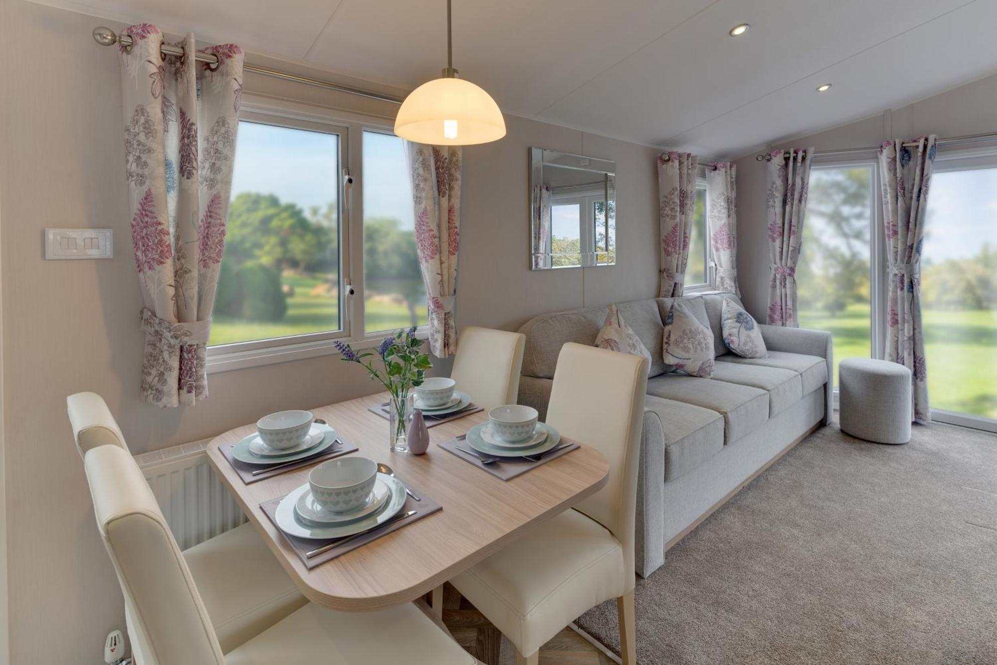 The Lakes 5* Rookley